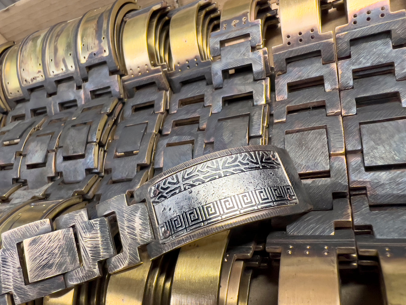 Bard Apple Watch Band in Silver - Wide